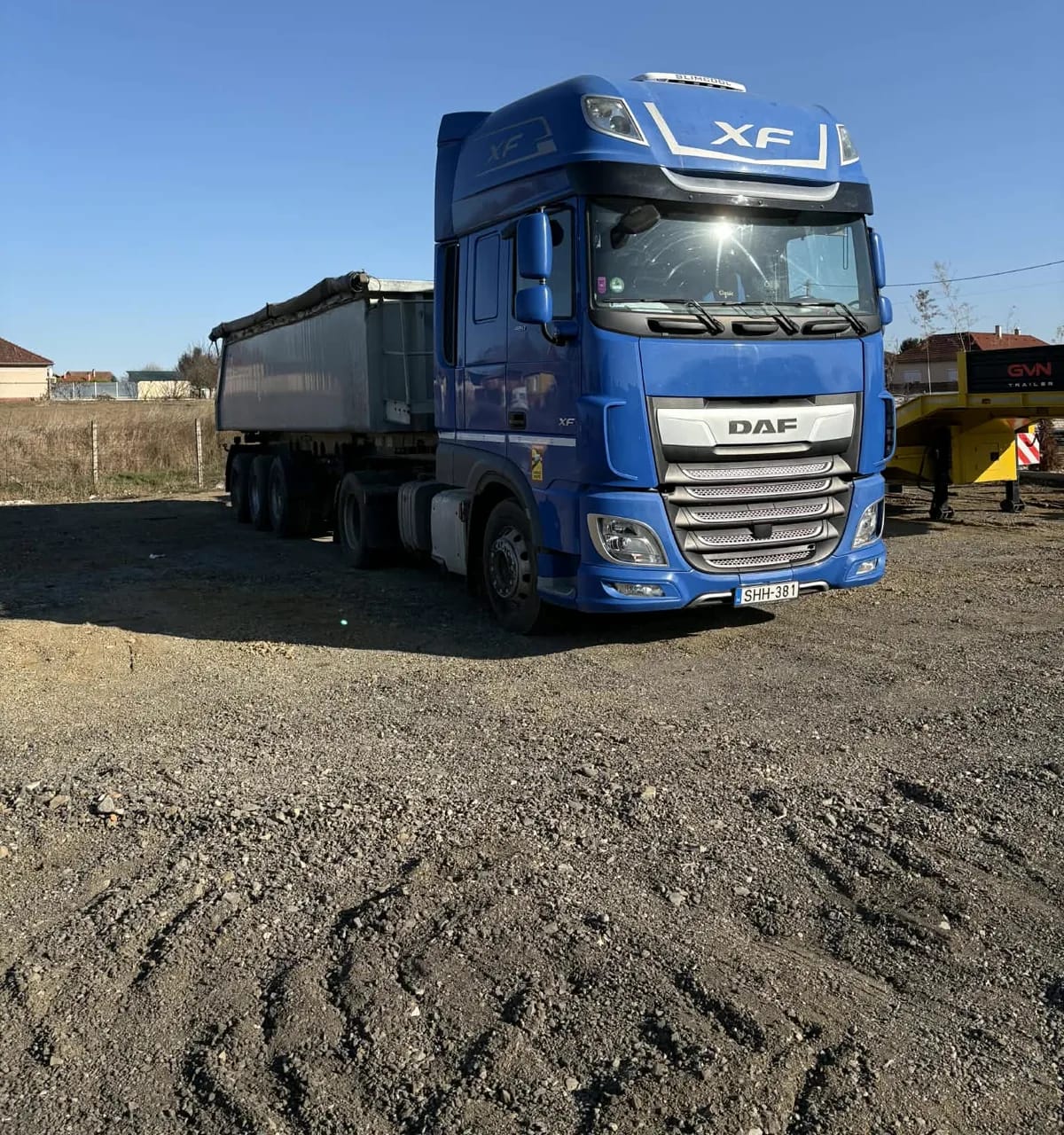 DAF XF — Vontató pótkocsival