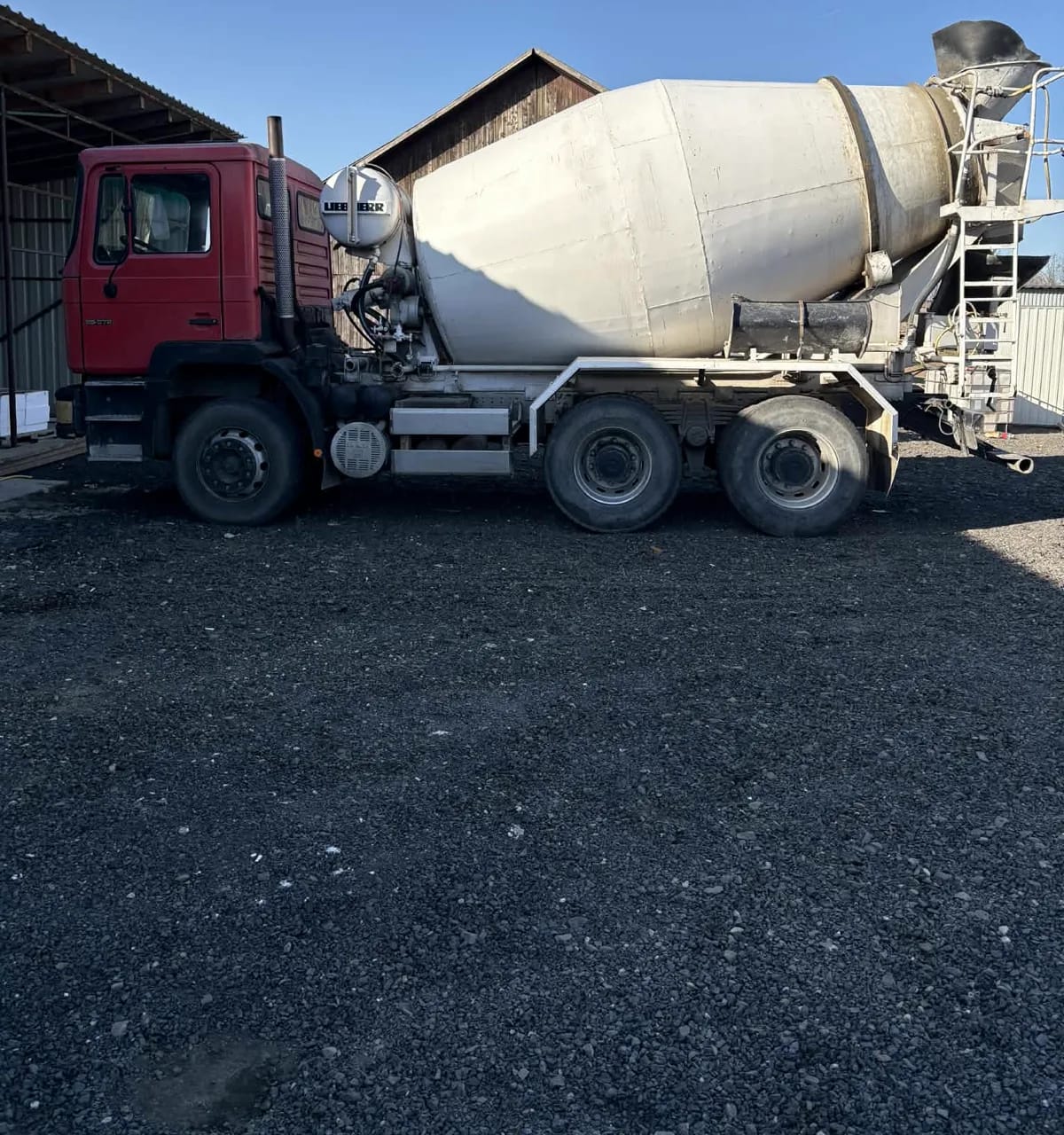 MAN — Betonkeverő